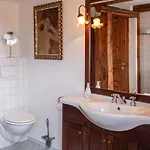 Apartmenthaus Brunnenhof アパート Papstdorf