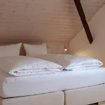 Apartmenthaus Brunnenhof アパート *