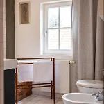 Apartmenthaus Brunnenhof アパート Papstdorf