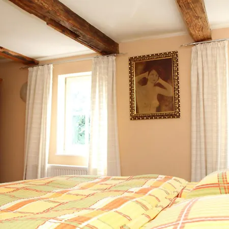 Apartmenthaus Brunnenhof Papstdorf