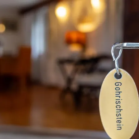 Apartmenthaus Brunnenhof * Papstdorf