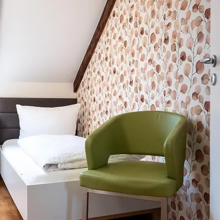 Apartmenthaus Brunnenhof Папстдорф