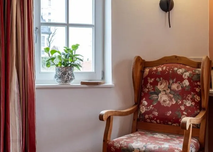 Apartmenthaus Brunnenhof * Papstdorf